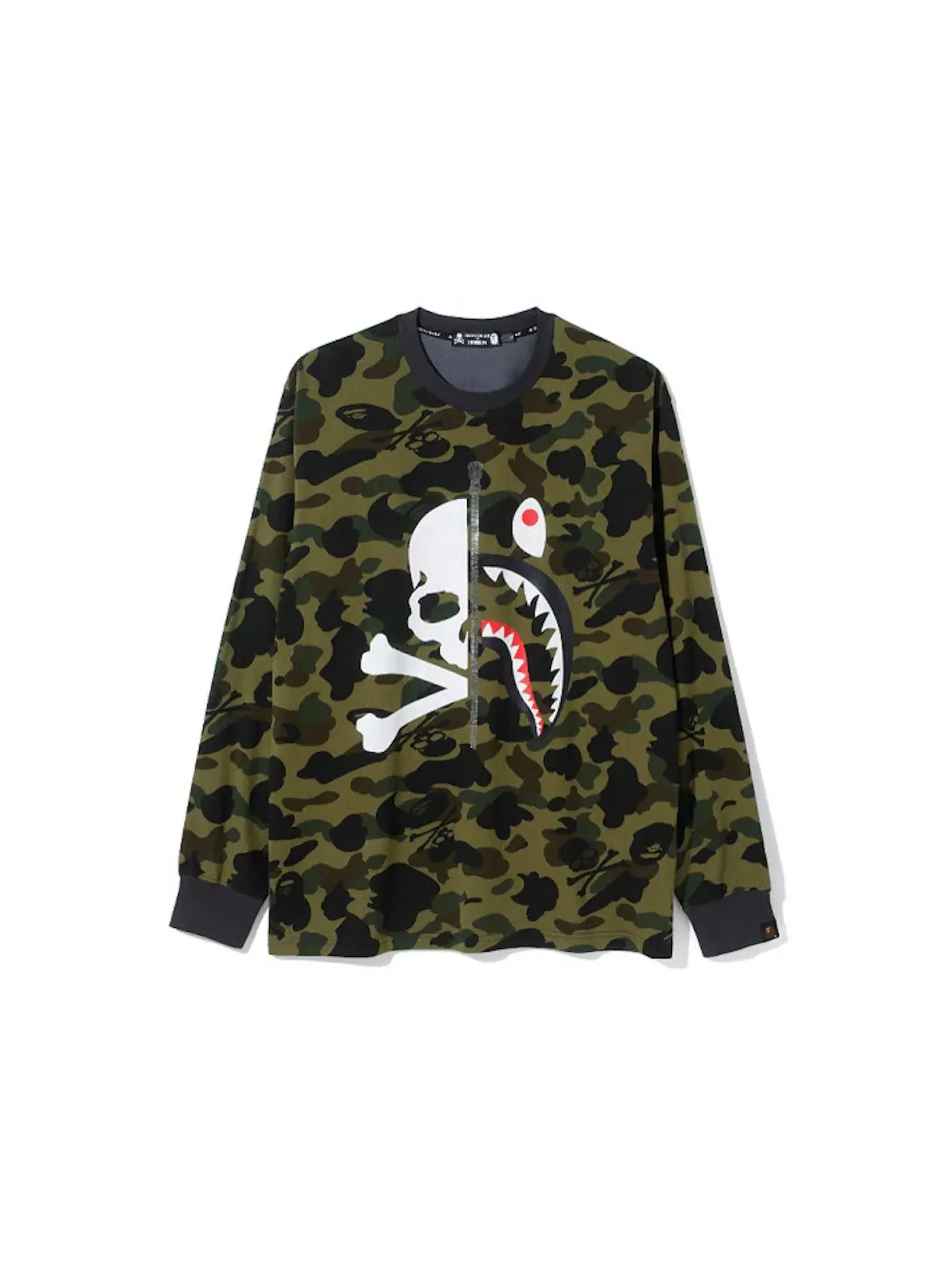 Мужская футболка с длинным рукавом BAPE Vs Mastermind Half Skull Half Shark MMB Split Panel Camo BAPE — изображение 1 из 2