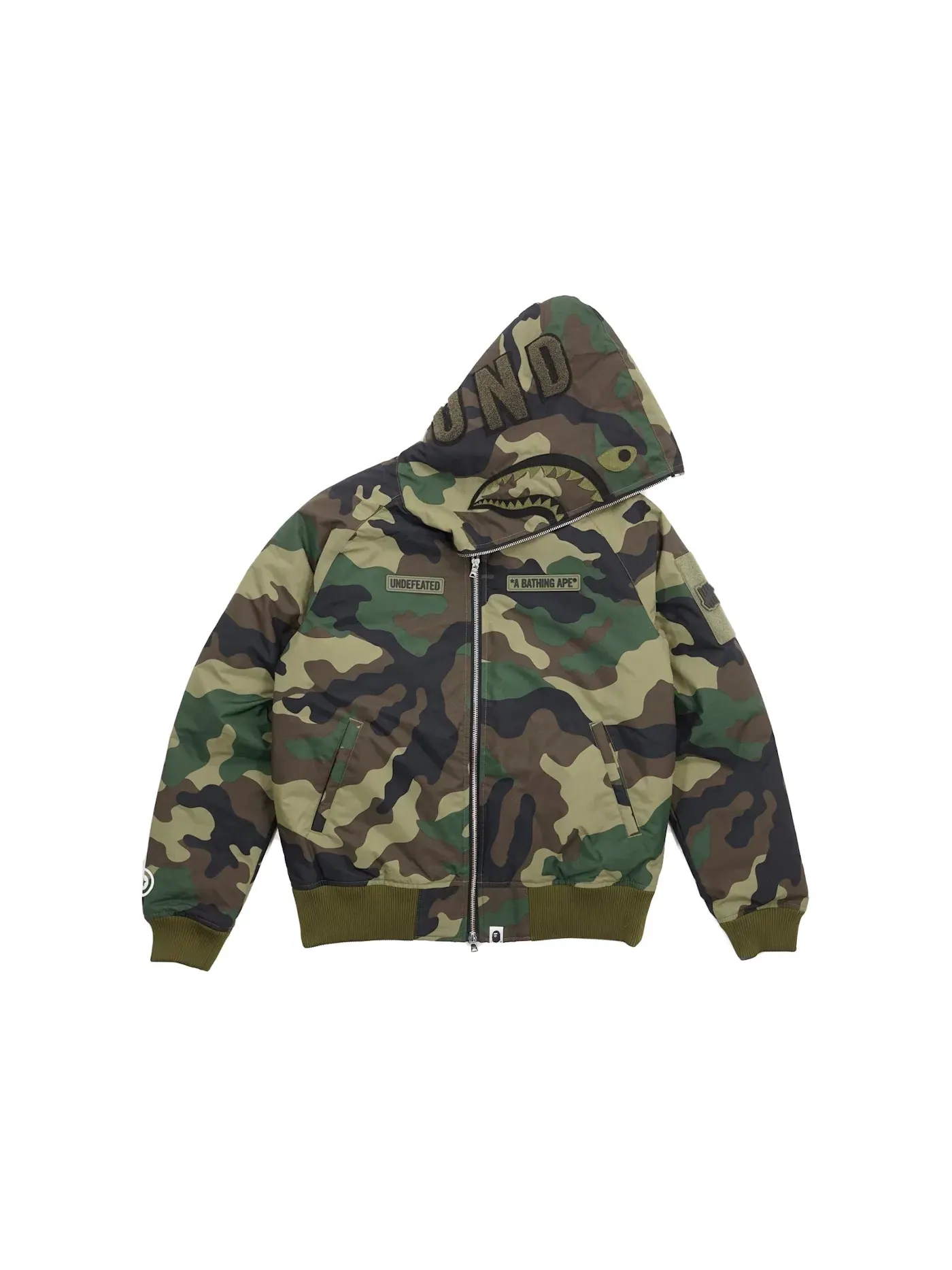 Мужская куртка с принтом Undefeated Woodland Camo BAPE — изображение 1 из 2, зеленый