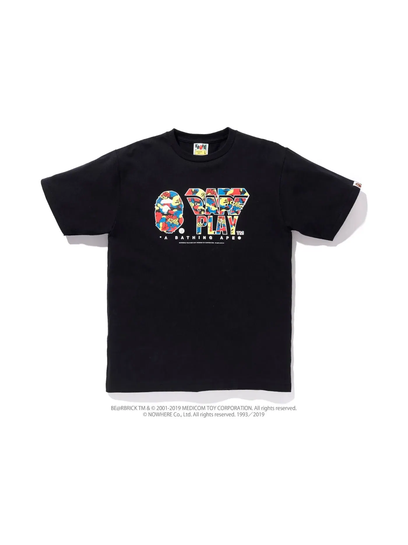 Мужская футболка с камуфляжным принтом BAPE x Medicom Toy Camo BAPE Play Tee — изображение 1 из 2, черный