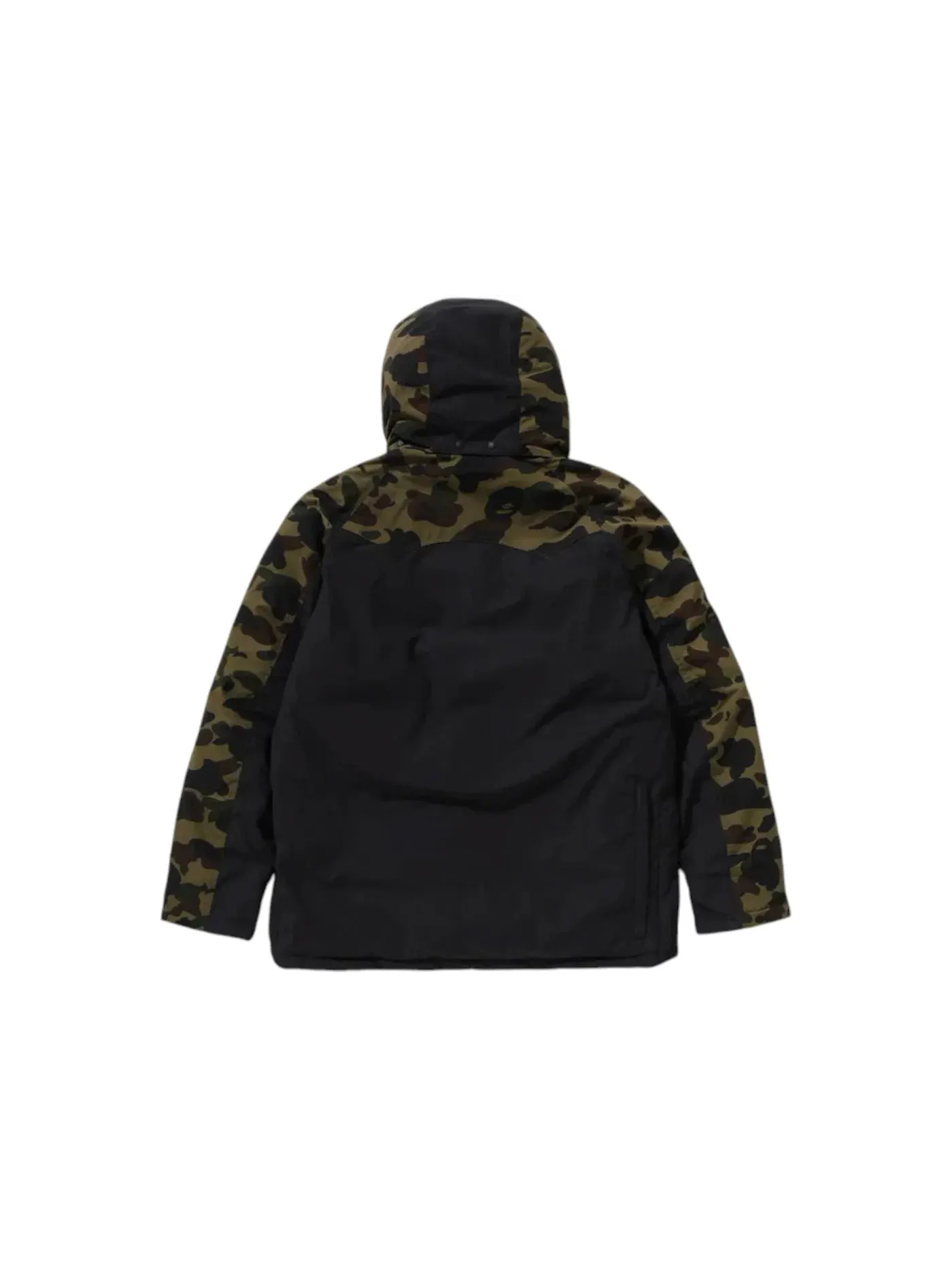 Мужская куртка-пуховик с принтом BAPE x Nanga Hinoc Down Jacket BAPE — изображение 2 из 3, черный