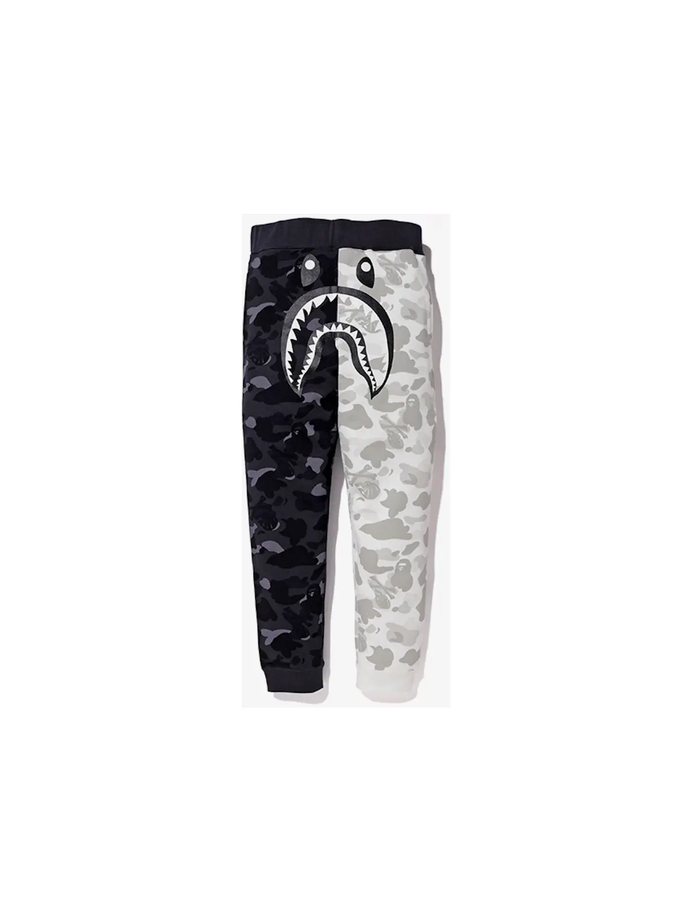 Мужские спортивные штаны с принтом BAPE x Neighborhood Split Camo Shark Sweatpants BAPE — изображение 1 из 1, черный/белый