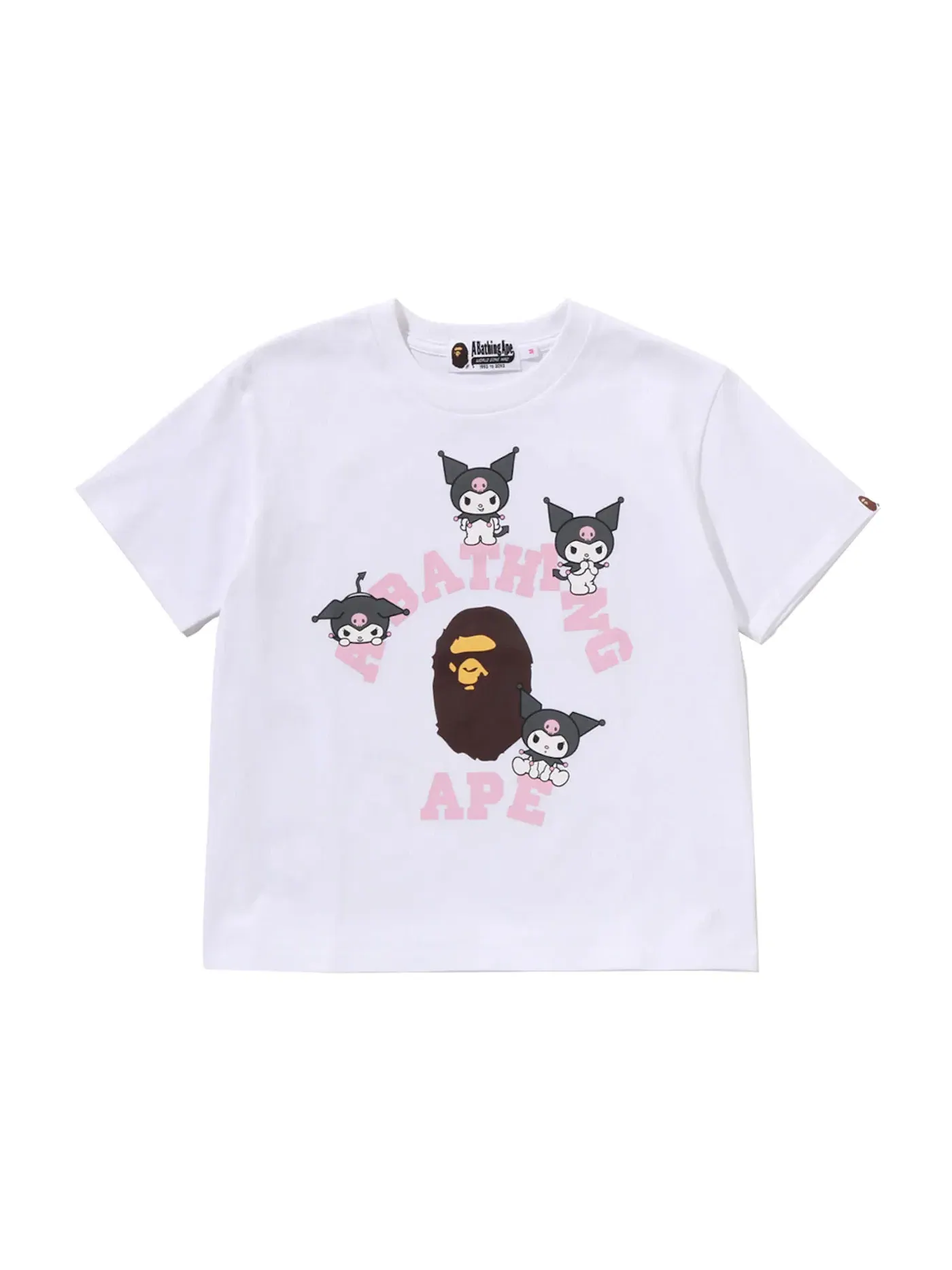 Женская футболка с принтом BAPE x Sanrio Characters Kuromi College Mini Tee BAPE — изображение 1 из 2, белый