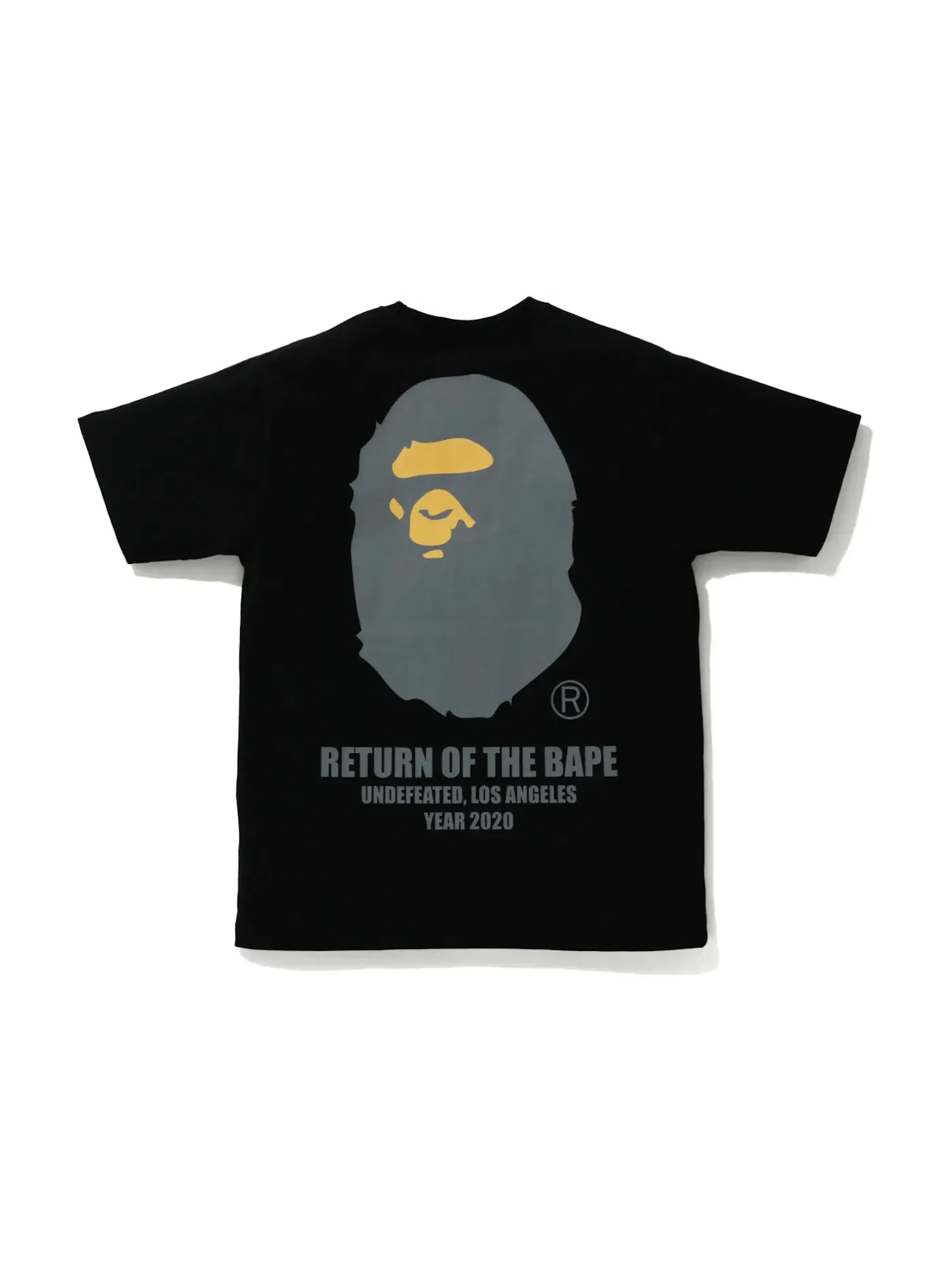 Мужская футболка с принтом BAPE x Undefeated Ape Head Tee BAPE — изображение 2 из 2, черный