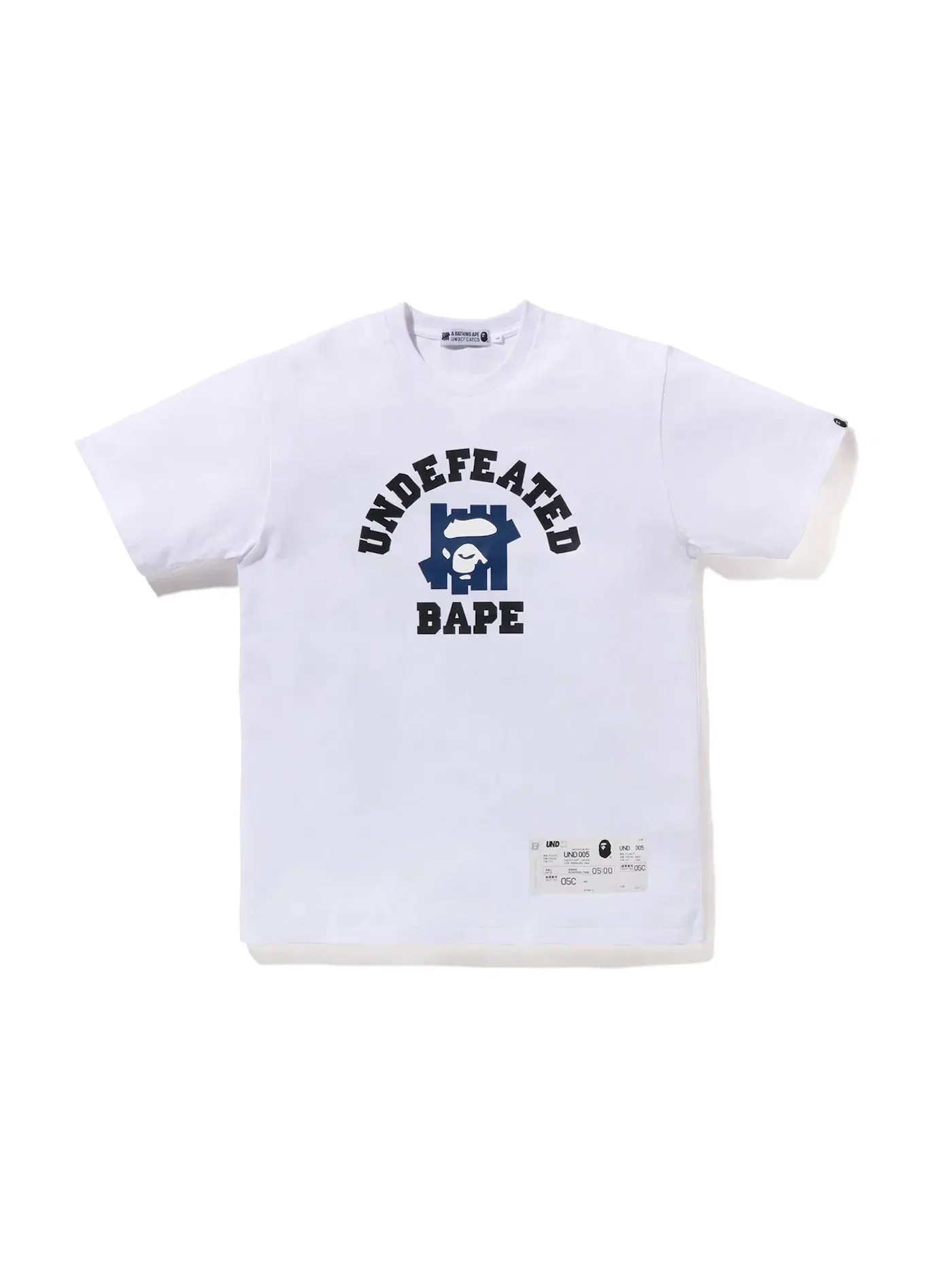 Мужская футболка с принтом BAPE x Undefeated College Tee BAPE — изображение 1 из 2, белый