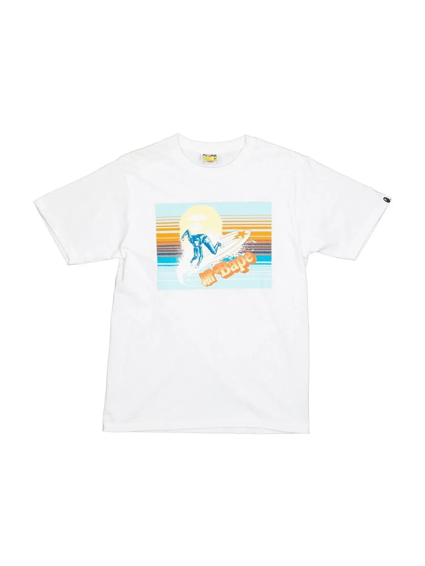 Мужская футболка с принтом BAPE x Undefeated Surfing Ape Tee BAPE — изображение 1 из 1, белый