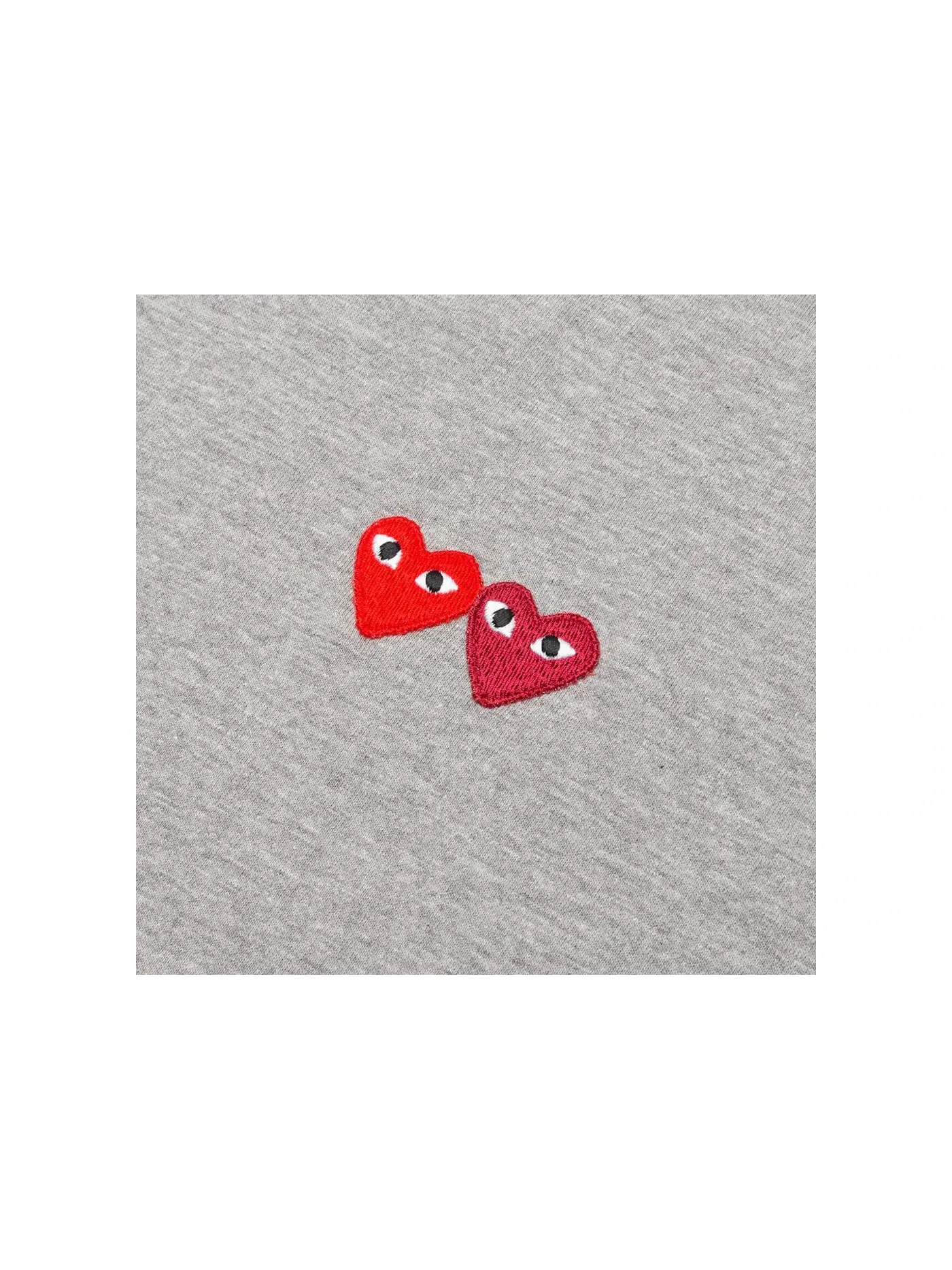 Унисекс футболка с принтом Comme des Garcons PLAY T-shirt — изображение 2 из 2, серый
