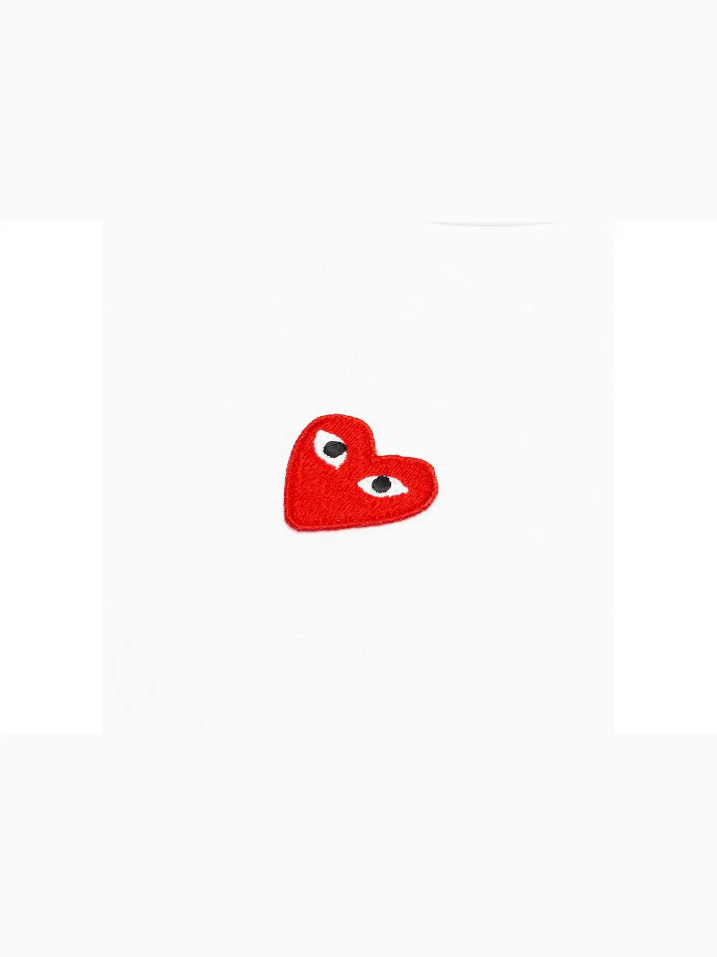 Футболка с принтом Red Half Heart Comme des Garcons PLAY — изображение 2 из 3, белый