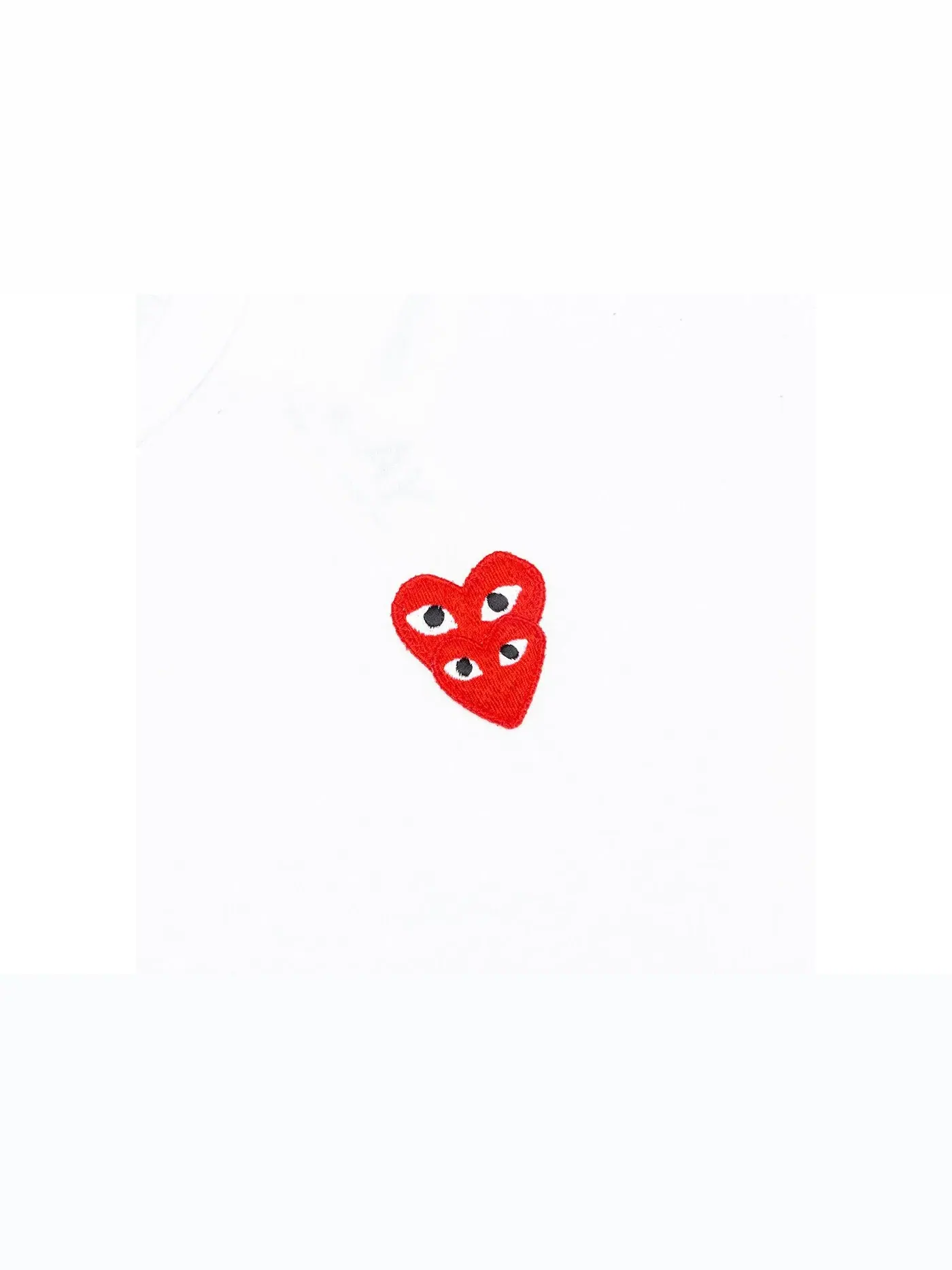 Детская футболка с длинным рукавом с принтом Red Stacked Heart Comme des Garcons PLAY — изображение 2 из 2, белый