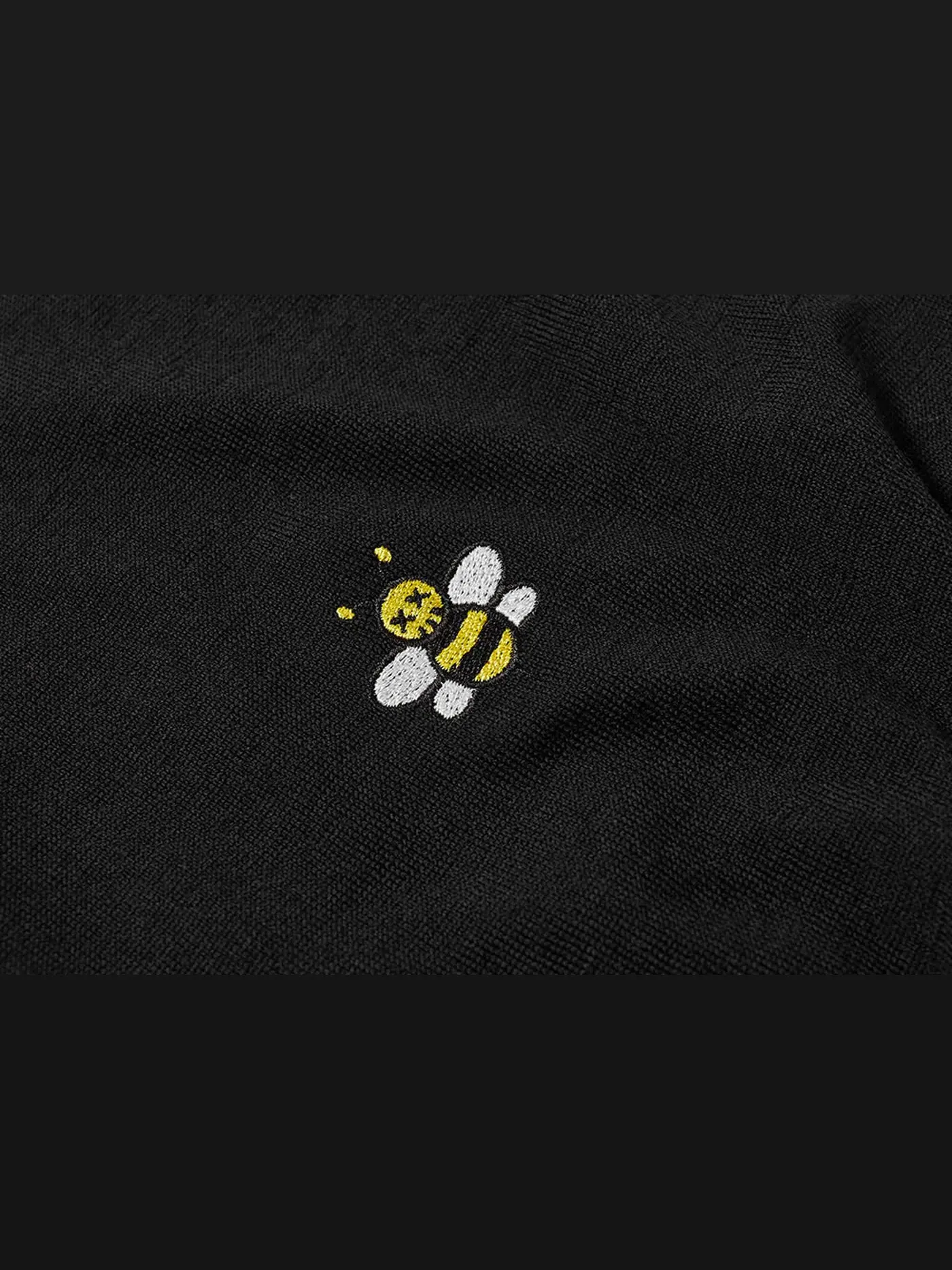 Мужской свитер с принтом Dior x KAWS Bee Logo Turtleneck Wool Knit Sweater — изображение 2 из 2, черный