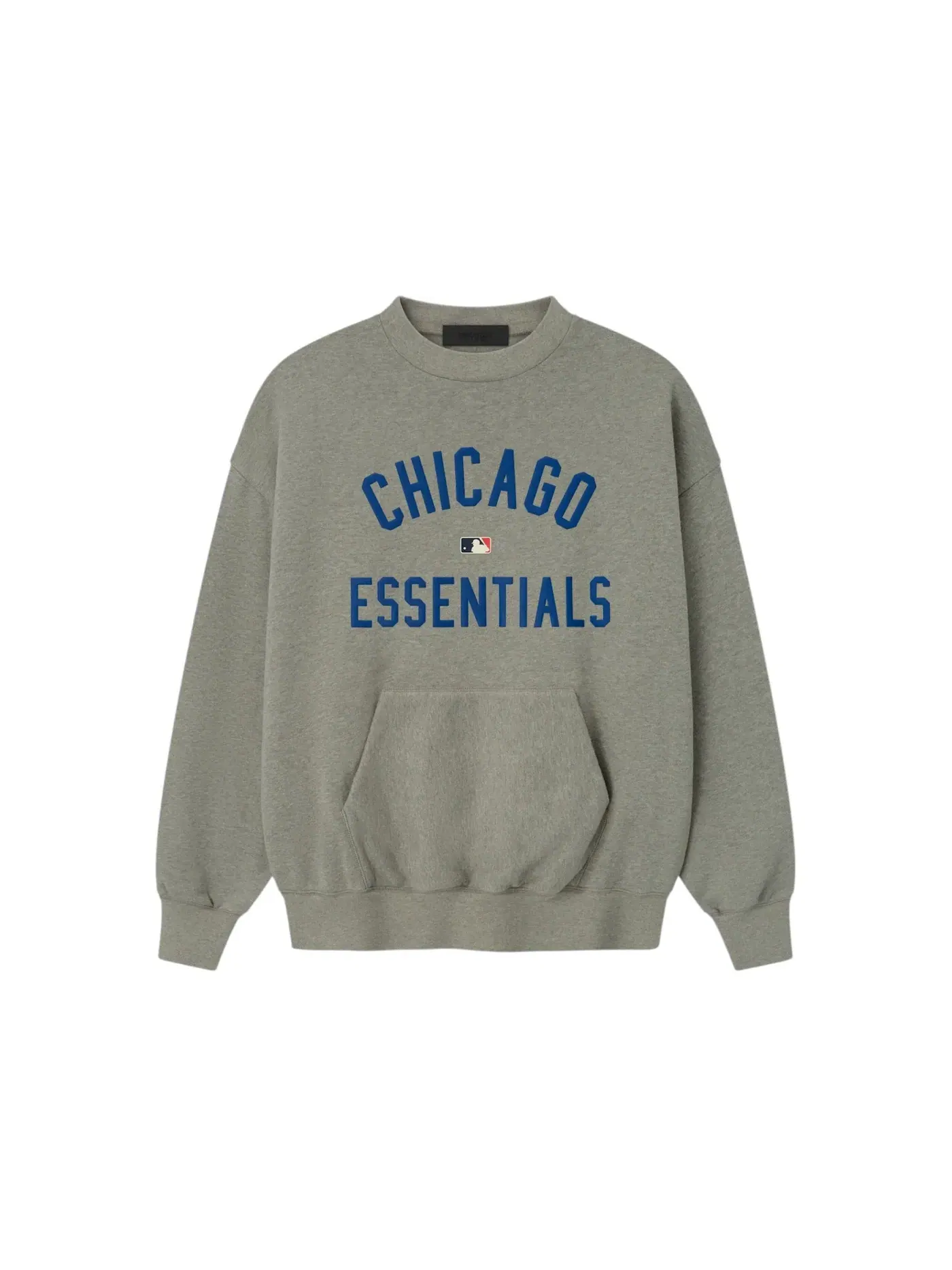 Мужской свитшот с длинным рукавом Fear of God Essentials Cubs Sport Crewneck, Concrete Heather — изображение 1 из 2
