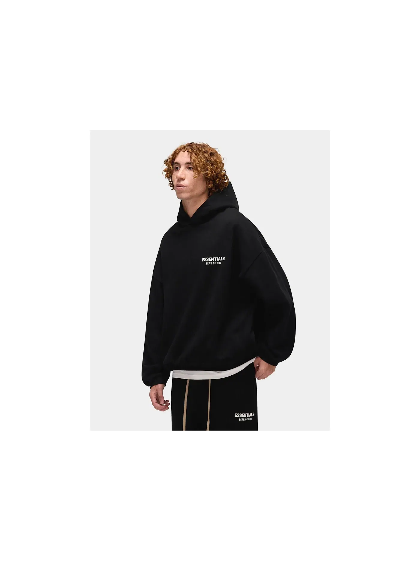 Мужской свитшот с принтом Fear of God Essentials Hoodie (FW24) Fear of God — изображение 4 из 6, черный