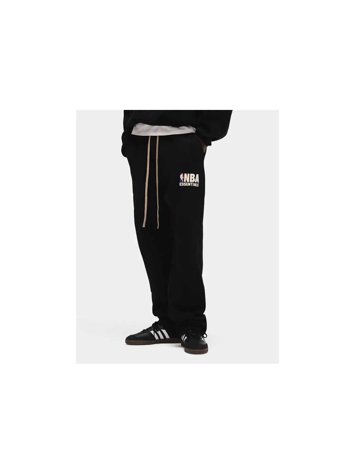 Мужские спортивные штаны свободного кроя Sweatpant Fear of God — изображение 3 из 4, черный