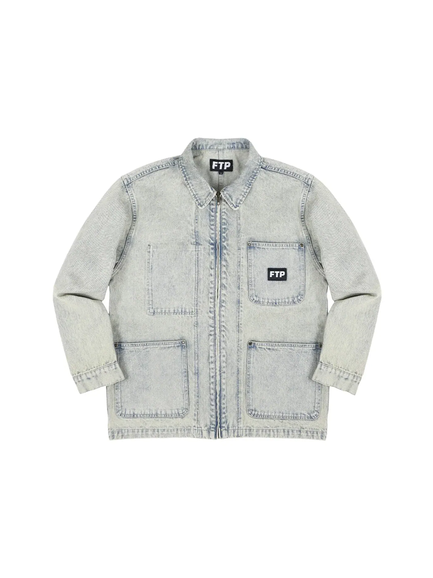 Мужская джинсовая куртка с потертостями FTP Frayed Denim Logo Chore Jacket, Dirt Wash — изображение 1 из 2