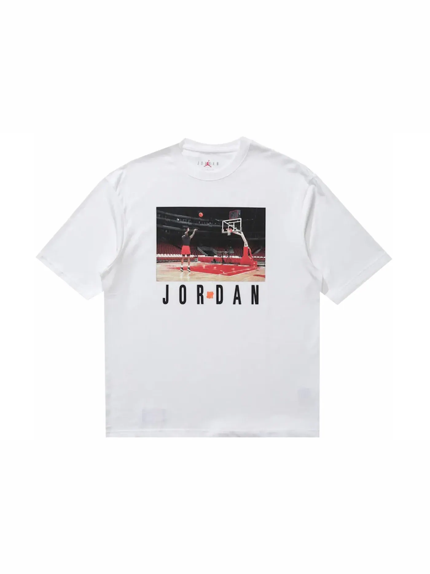 Мужская футболка с принтом Jordan x Undefeated Free Throw Tee — изображение 1 из 2, белый