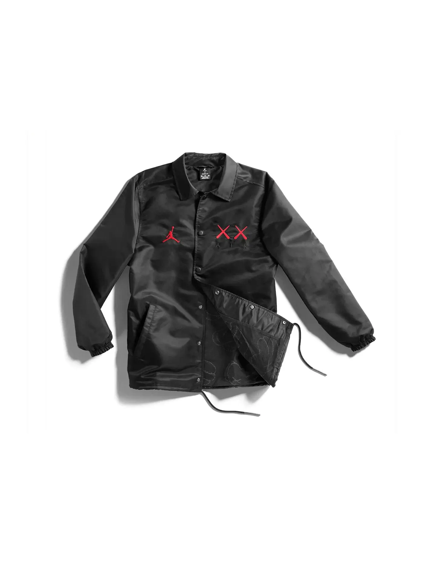 Мужская куртка-бомбер с принтом KAWS x Jordan Satin Coaches Jacket KAWS — изображение 1 из 1, черный