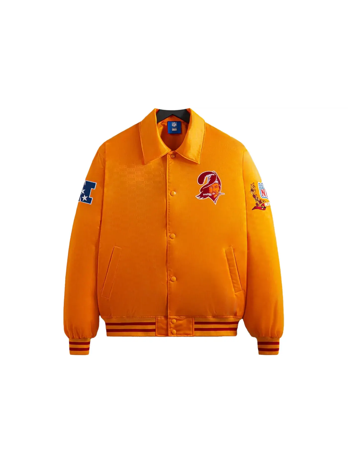 Мужская куртка-бомбер из сатина Kith x NFL Buccaneers Satin Bomber Jacket, Cone — изображение 1 из 2