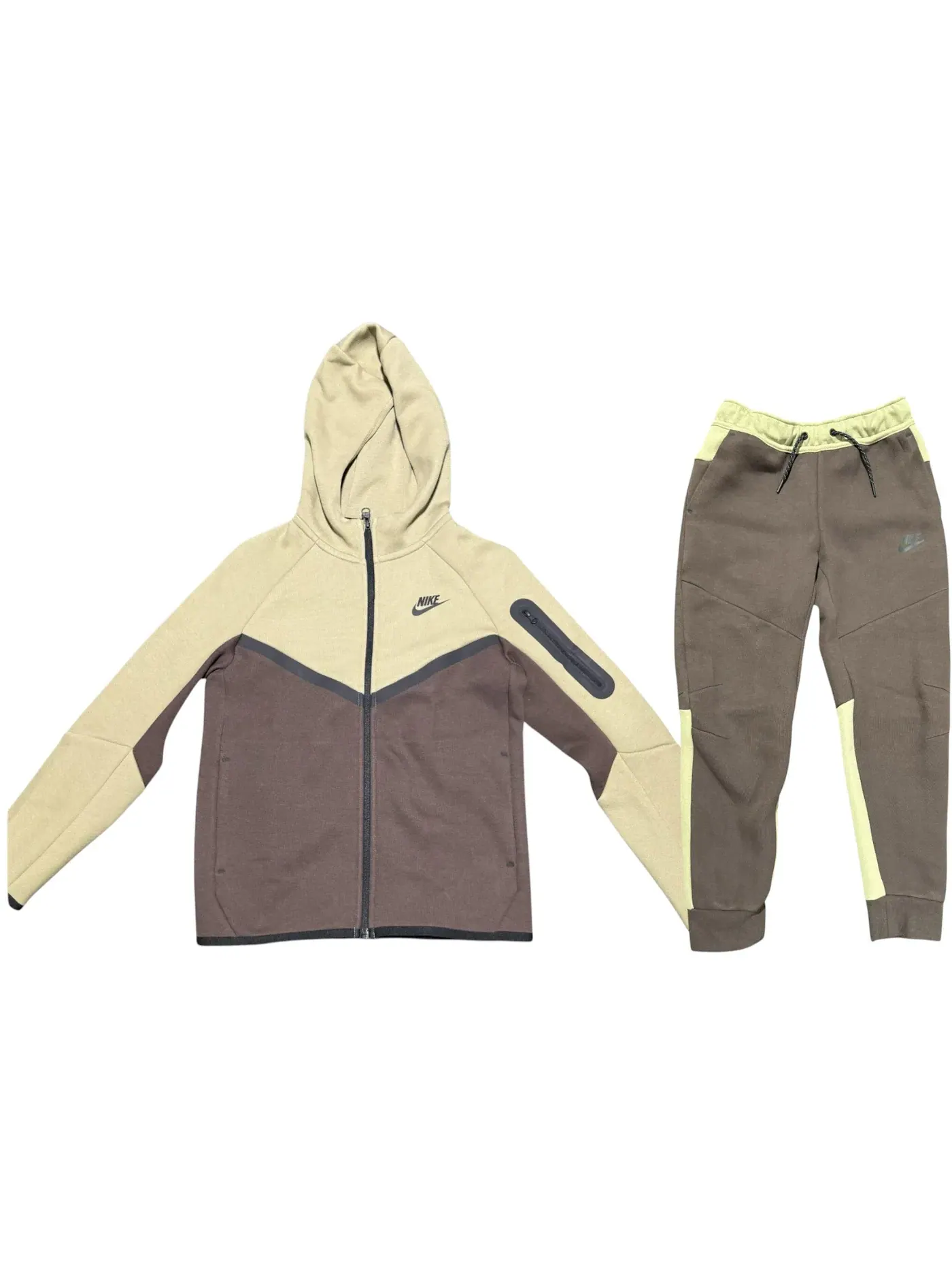 Детский комплект из худи и джоггеров с длинным рукавом Nike Sportswear Tech Fleece — изображение 1 из 1, оливковый зеленый