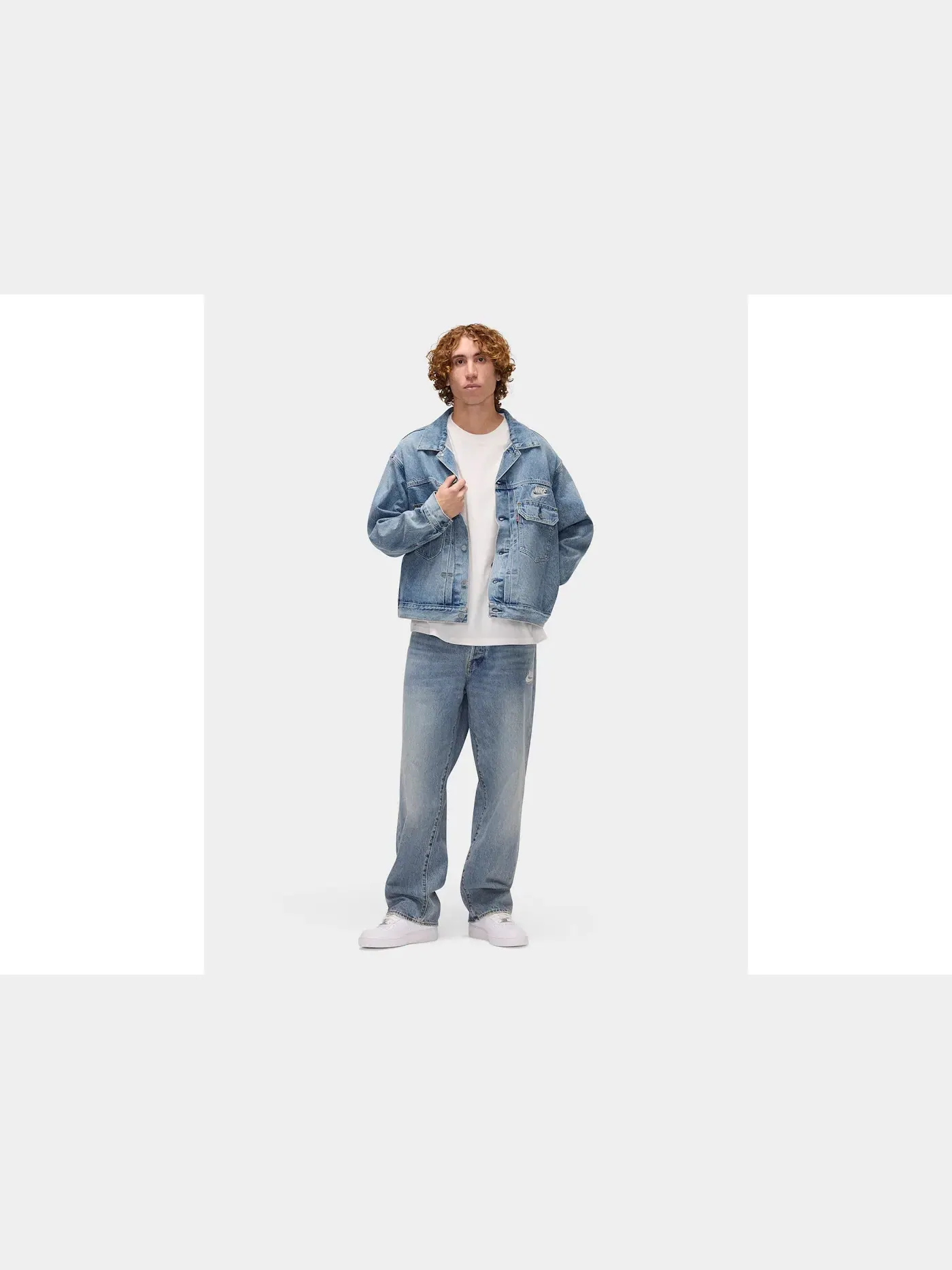 Мужская джинсовая куртка с немного свободным кроем Nike x Levis Trucker Jacket Denim — изображение 6 из 6, джинсовый синий