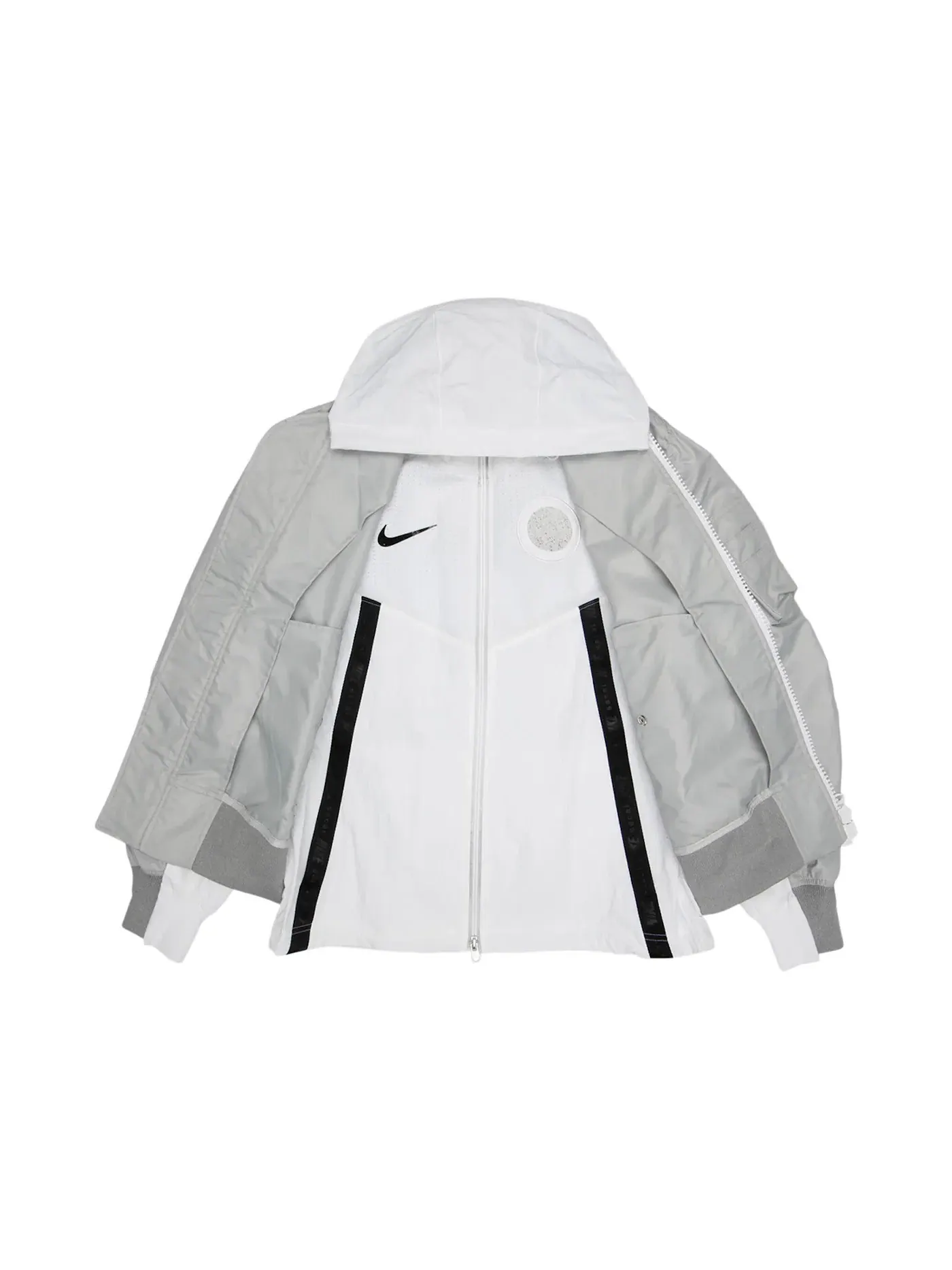 Мужская куртка-бомбер многослойная Nike x Sacai — изображение 2 из 3, серый