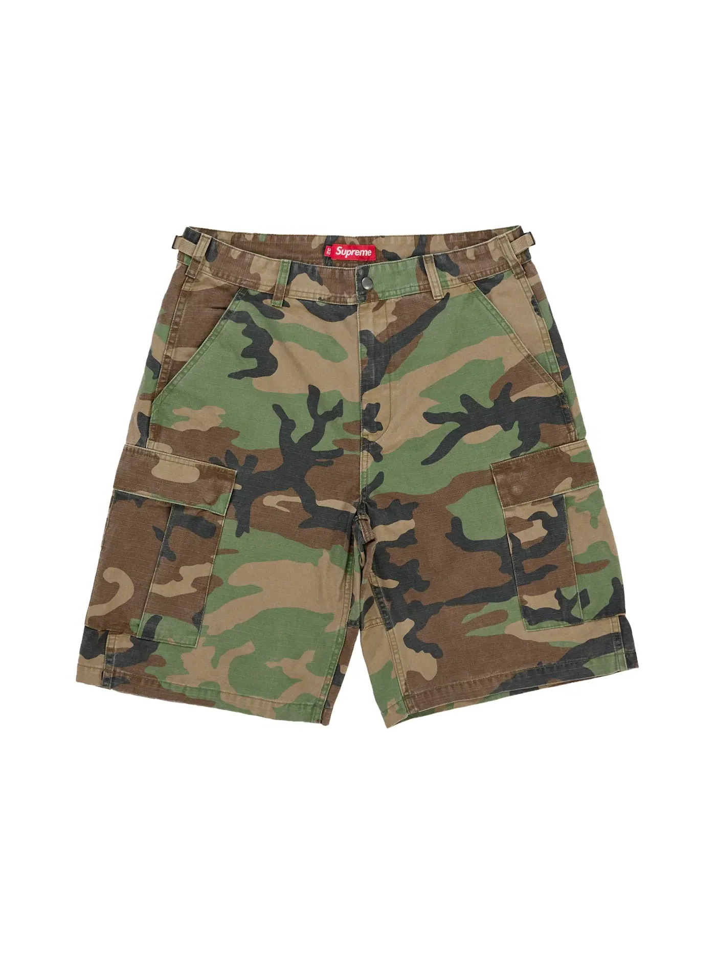 Мужские шорты с карго-карманами Woodland Camo Supreme — изображение 1 из 2