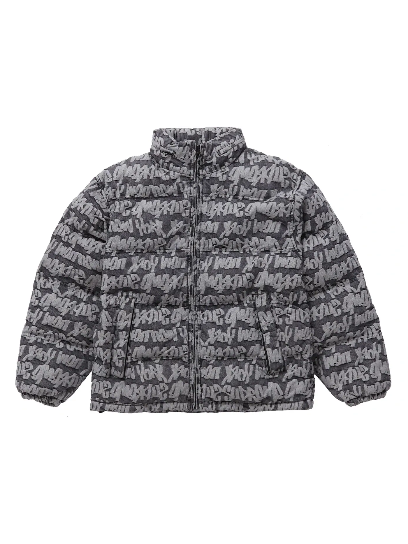 Мужская куртка-пуховик из джинсовой ткани Supreme Fat Tip Jacquard Denim Puffer Jacket — изображение 1 из 3, черный