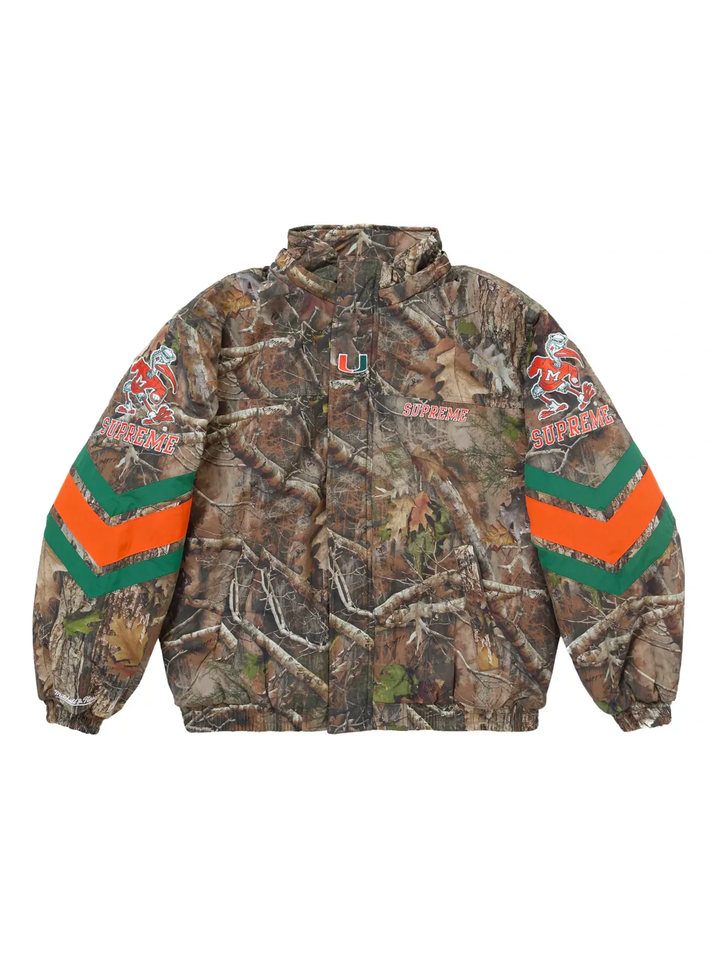 Мужская куртка с капюшоном и принтом Supreme Mitchell & Ness NCAA Hooded Stadium Jacket, Woodland Camo — изображение 4 из 5