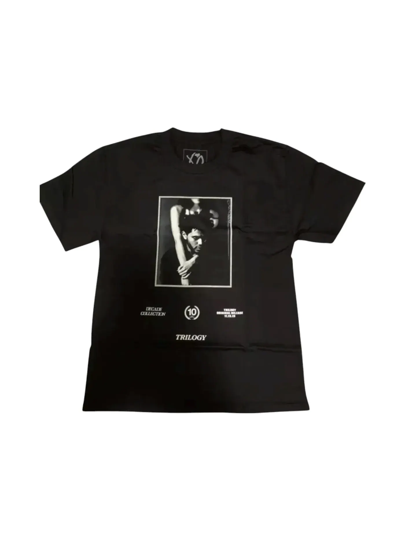 Мужская футболка с принтом The Weeknd Trilogy Decade 10 Year Anniversary The Weeknd — изображение 1 из 2, черный