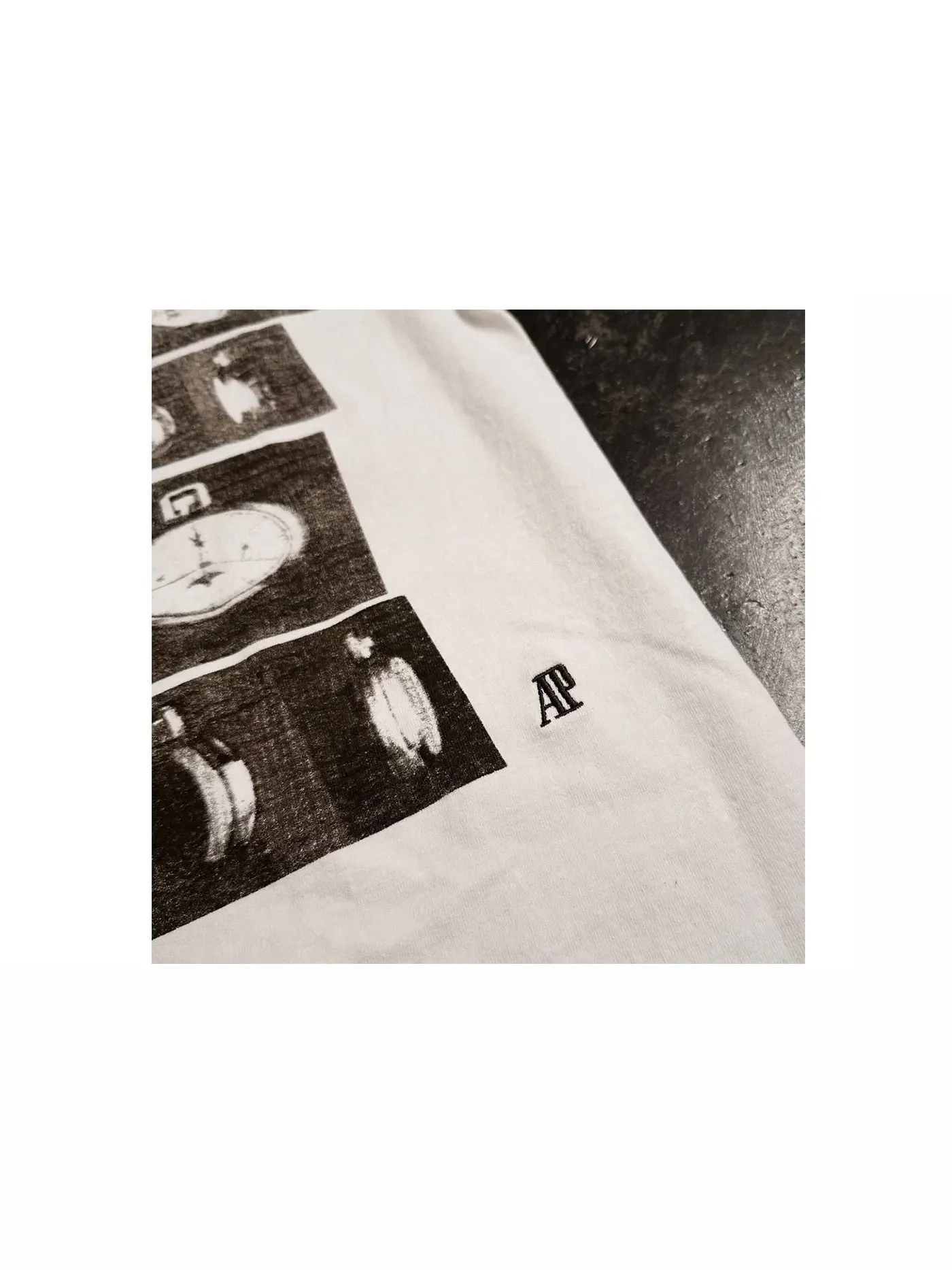 Мужская футболка с принтом Travis Scott CJ x Audemars Piguet Perpetual Calendar Tee — изображение 2 из 2, белый