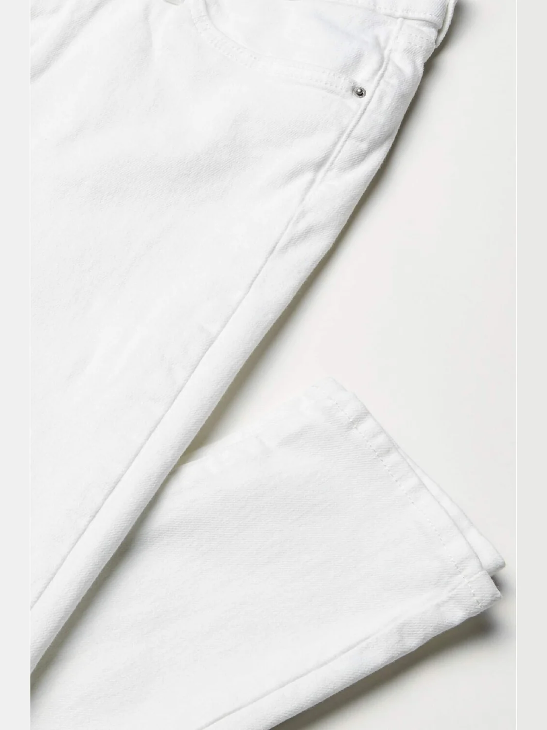 Джинсы Levi's Womens 711 Skinny — изображение 4 из 4, белый