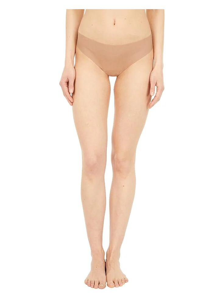 Стринги Commando Butter Mid Rise Thong CT16