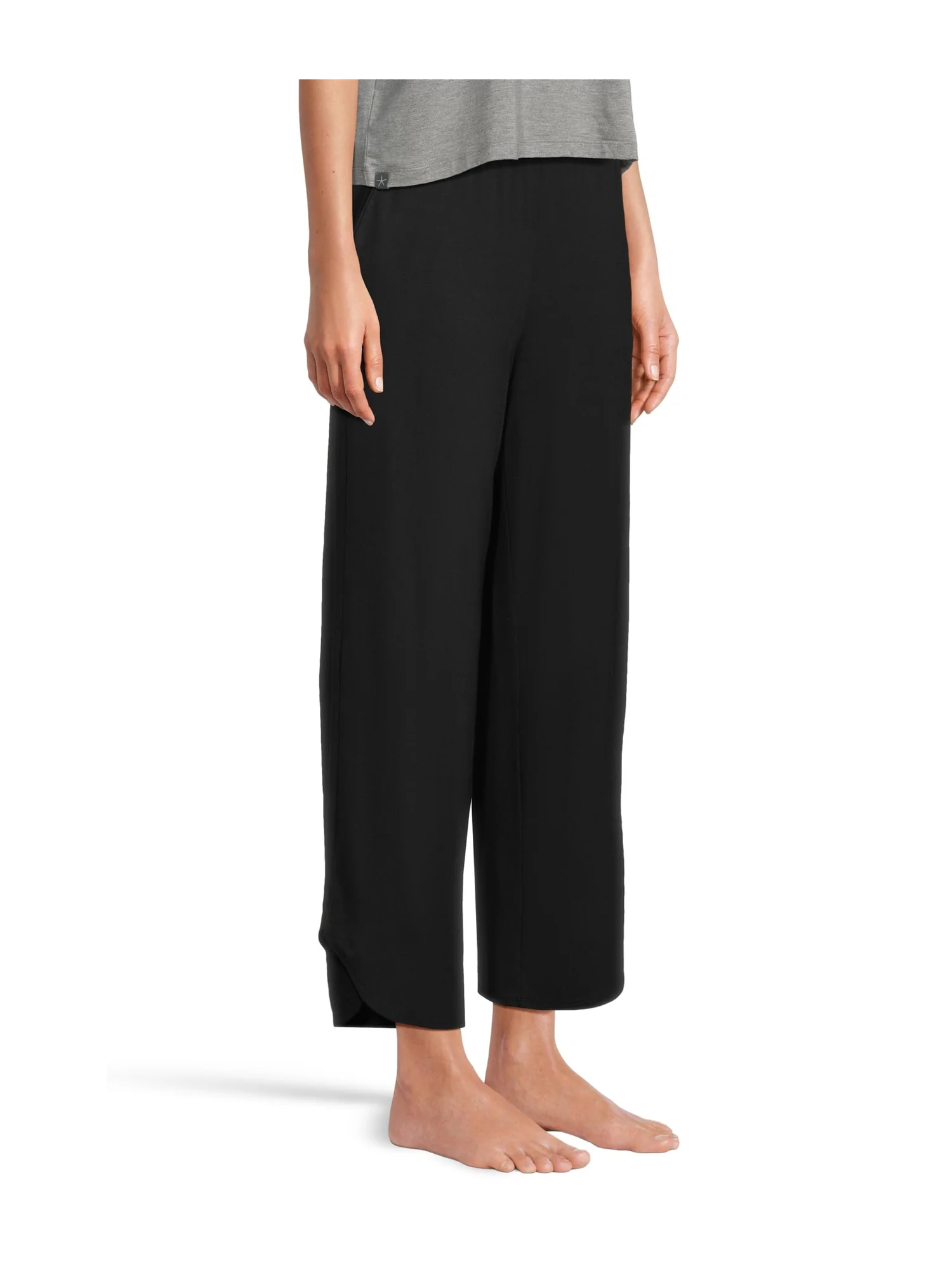 Брюки Barefoot Dreams Ultra Soft Jersey Curved Hem Cropped Pant — изображение 2 из 5, черный