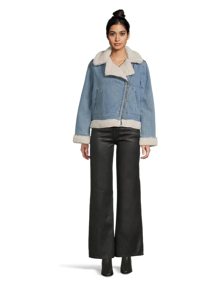 Женская джинсовая косуха Levi's с подкладкой из шерпы, Medium Wash — изображение 6 из 6, средняя отмывка