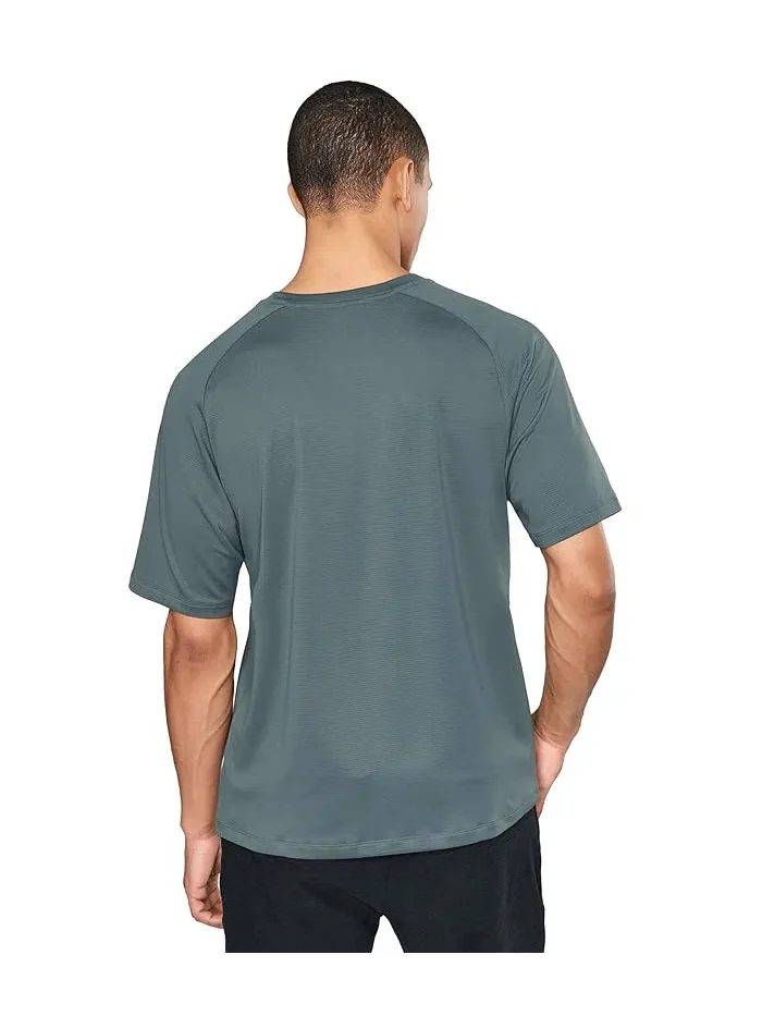 Футболка спортивная All In Active Tee Beyond Yoga — изображение 4 из 5, зеленый