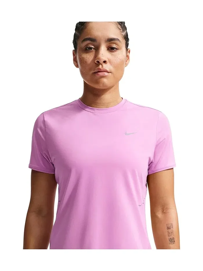 Футболка беговая Nike Swift Dri-FIT — изображение 2 из 5, светлый/серебристый