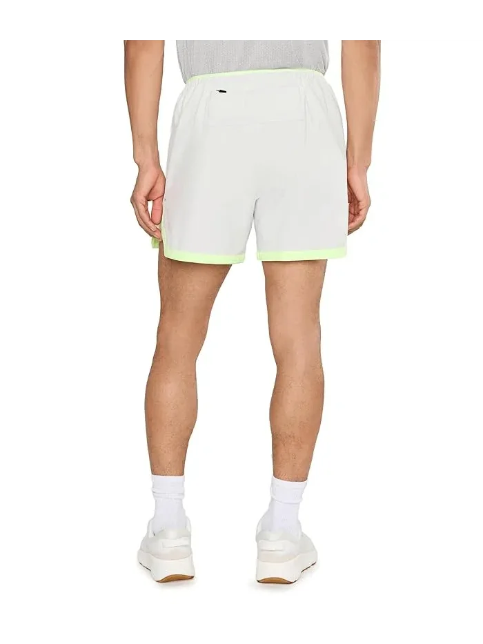 Шорты спортивные с карманом Run Essentials 5" New Balance — изображение 4 из 5, серый