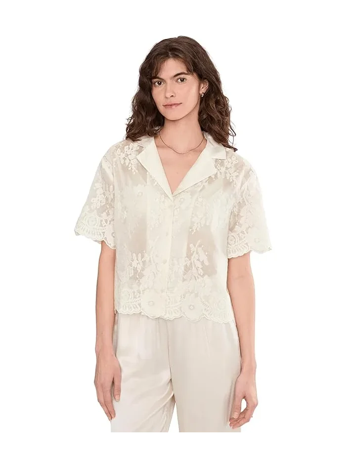 Блузка с вышивкой Relaxed Collar Short Sleeve Button-Up Vince Camuto