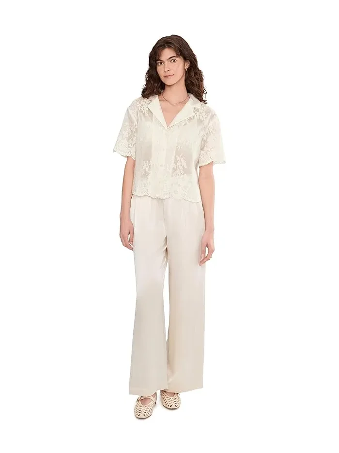 Блузка с вышивкой Relaxed Collar Short Sleeve Button-Up Vince Camuto — изображение 2 из 5, синий