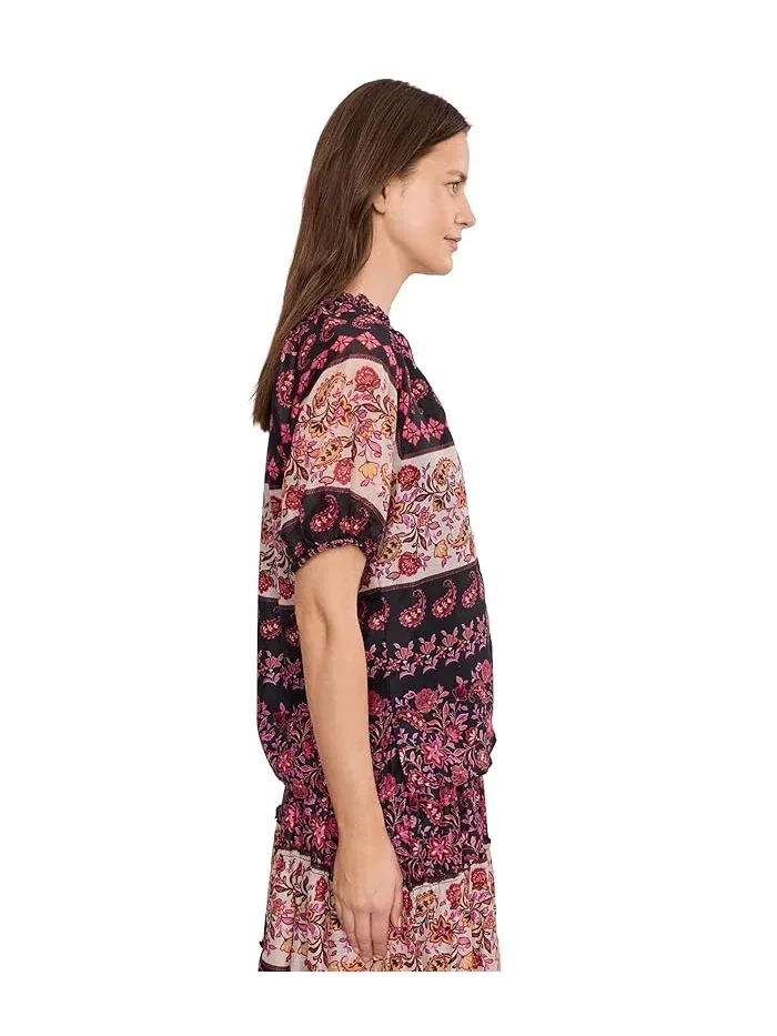Блуза с оборкой модель Ruffle Neck Raglan Split Seam CeCe — изображение 3 из 5, цапля