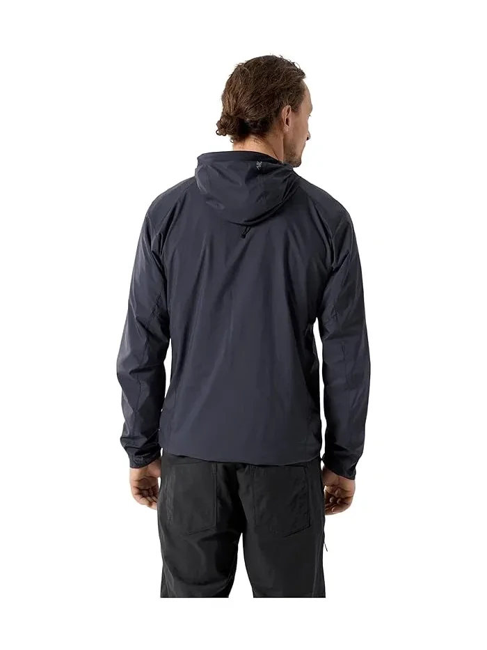 Ветрозащитная куртка Squamish Hoody Arc'teryx — изображение 2 из 3, черный