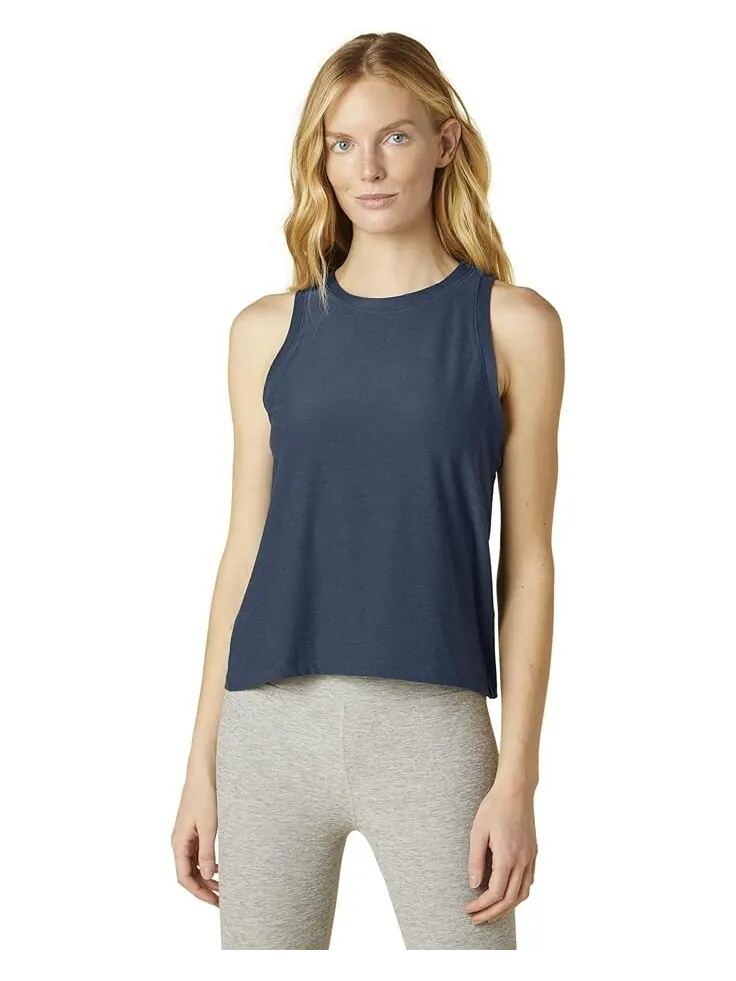 Майка Beyond Yoga Featherweight Rebalance Tank — изображение 1 из 3, темно-синий