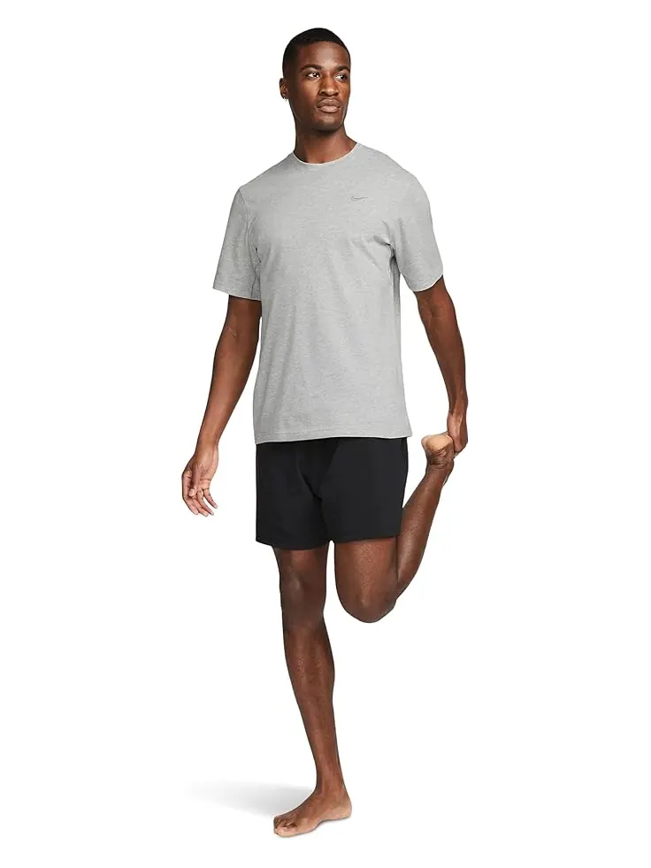 Топ Nike Primary Dri-FIT Short Sleeve Versatile Top — изображение 4 из 4, темный серый//серый