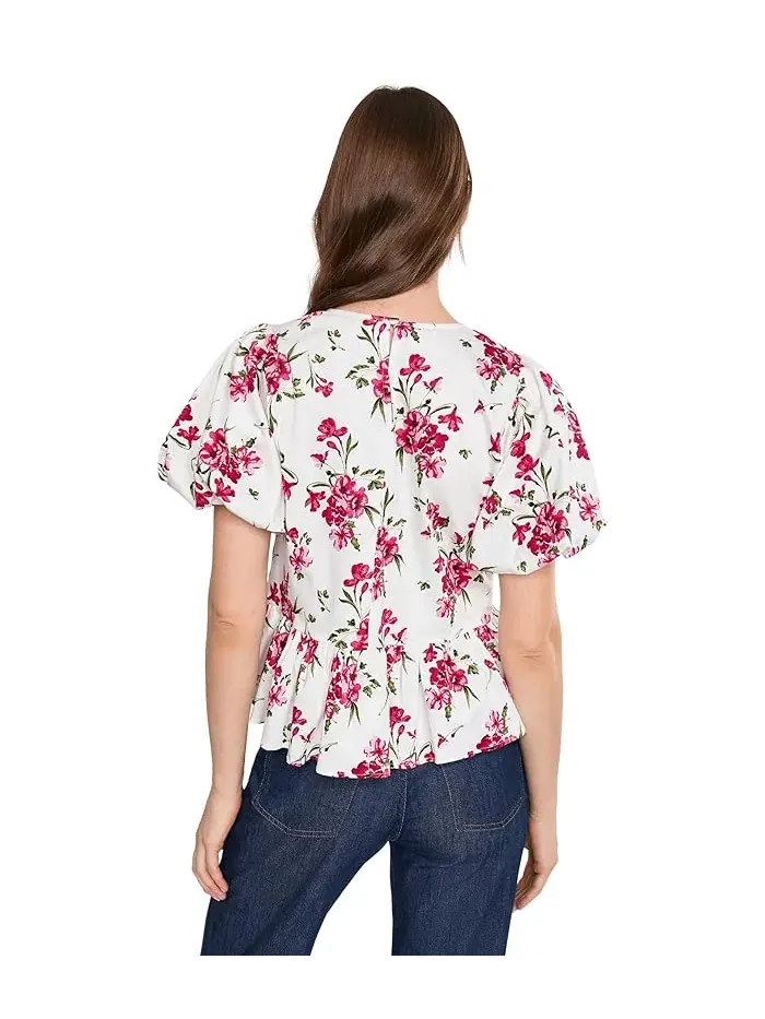 Топ с пышными рукавами цветочный принт Puff Sleeve Shirred Crew Neck Top CeCe — изображение 4 из 5, белый