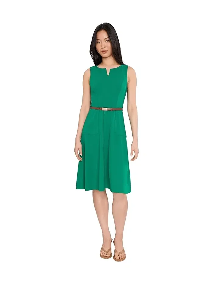 Платье А-силуэта Sleeveless Belted Scuba Crepe Aline Calvin Klein — изображение 2 из 5, луговой