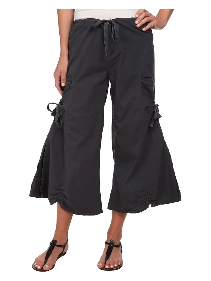 Брюки XCVI Cargo Gaucho Crop — изображение 1 из 4, угольный
