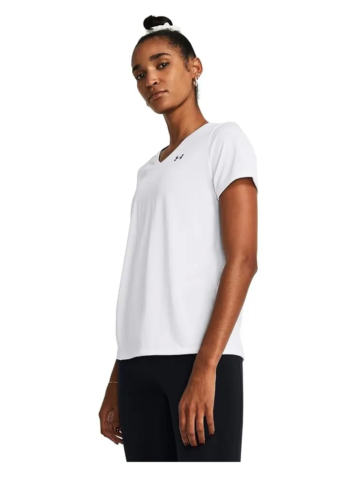 Футболка Under Armour Tech Short Sleeve V-Neck Solid — изображение 1 из 4, белый/черный