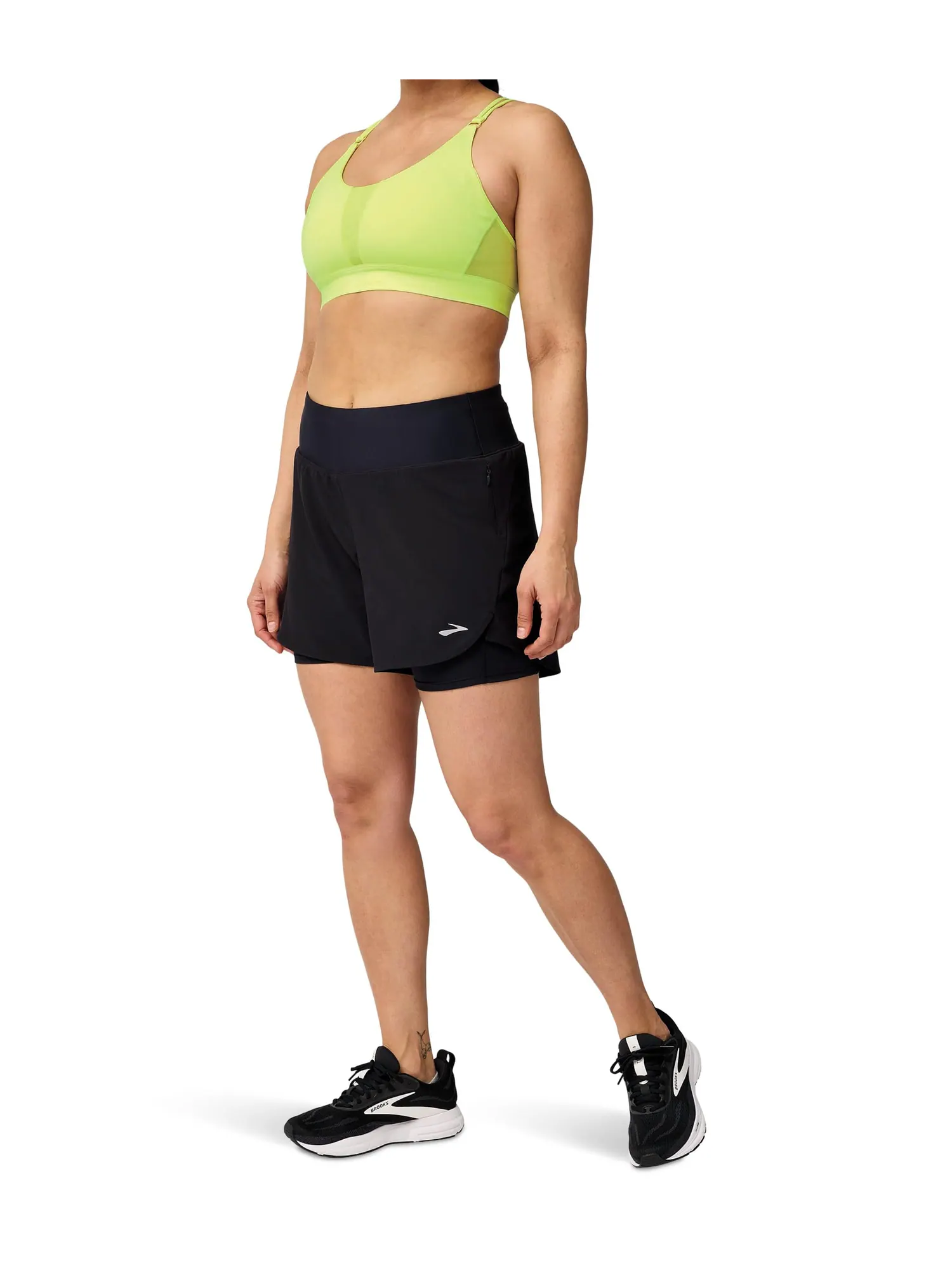 Шорты Brooks Chaser 5" 2-in-1 Shorts 2.0 — изображение 1 из 3, черный