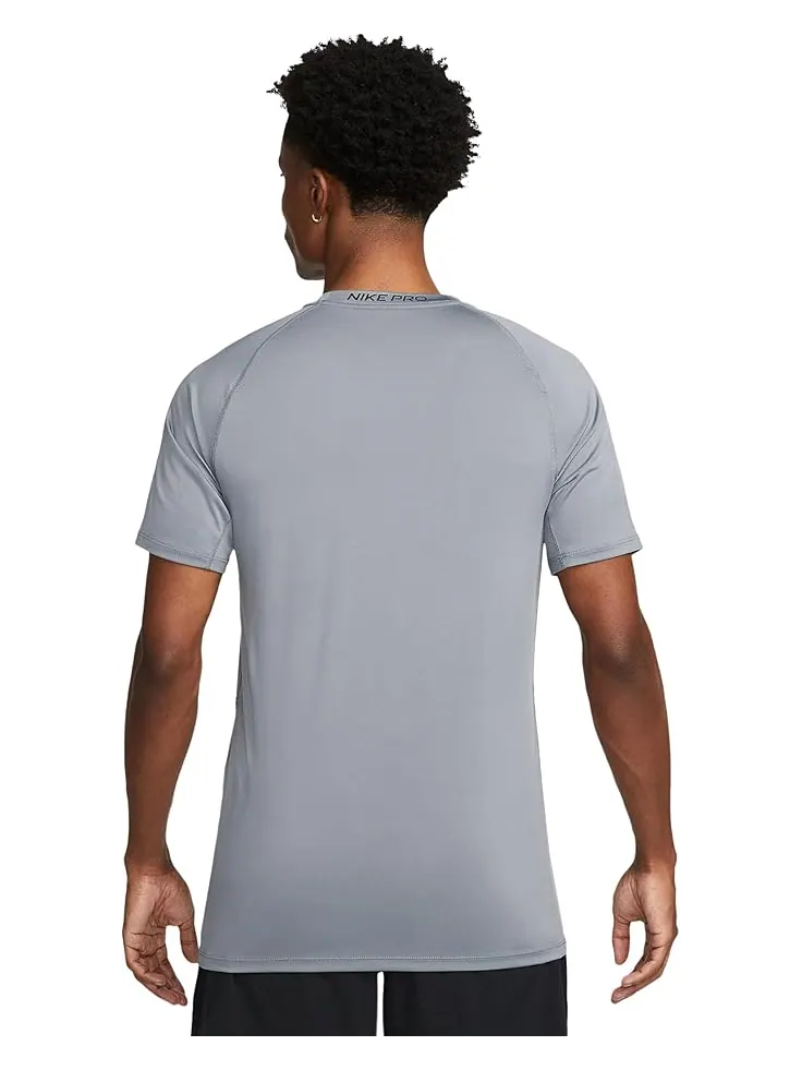Топ Nike Pro Dri-FIT Slim Short Sleeve Top — изображение 2 из 4, серый/черный