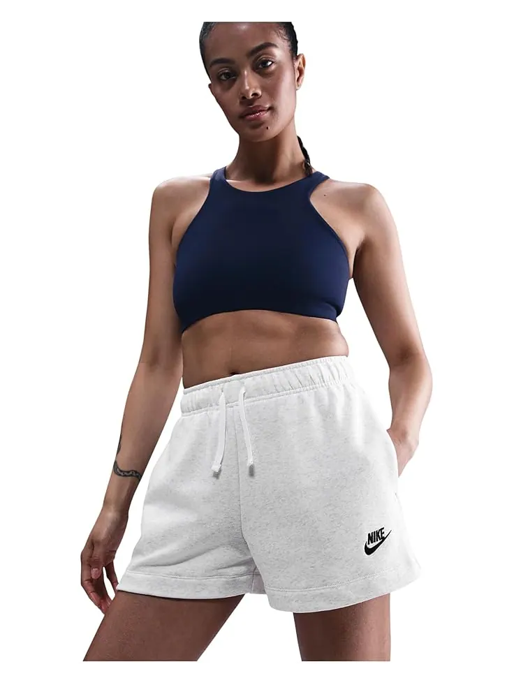 Шорты Nike Sportswear Club Fleece Mid-rise Shorts — изображение 1 из 3, черный