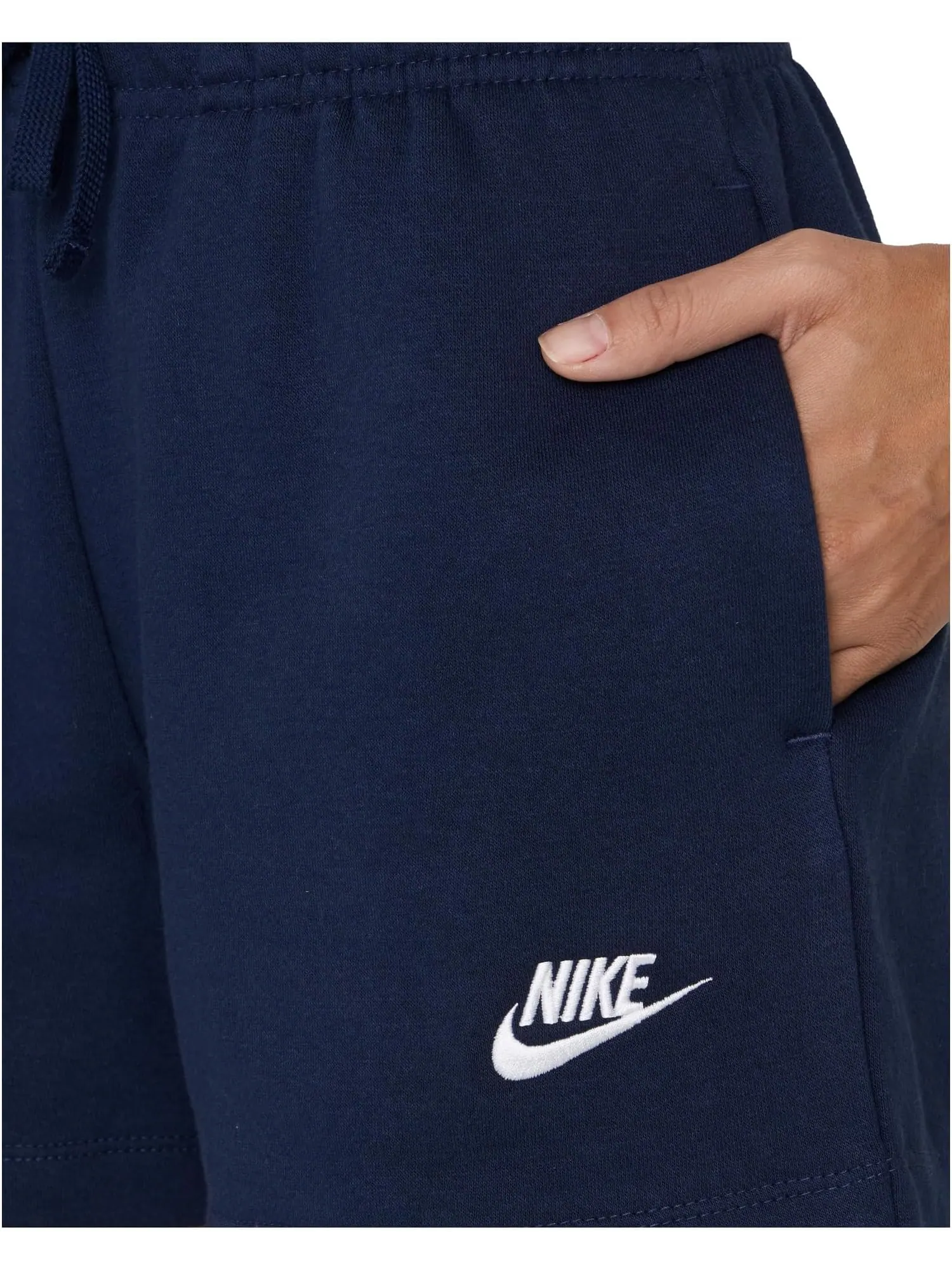 Женские спортивные флисовые шорты Club со средней посадкой Nike — изображение 5 из 5, белый