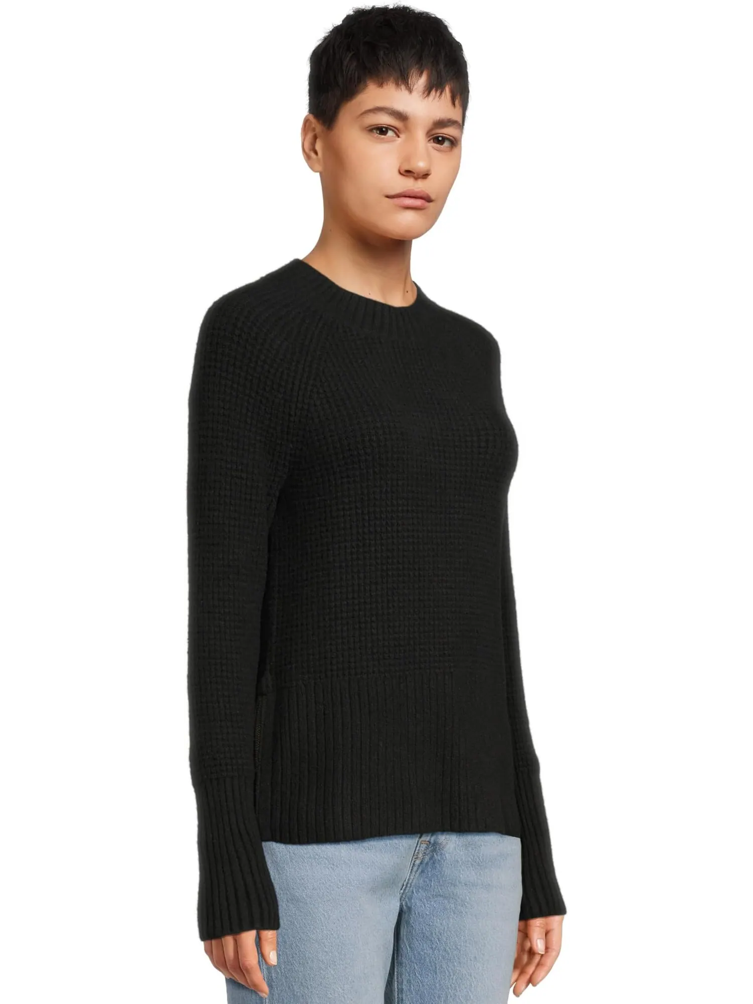 Свитер L.L.Bean Women's Supersoft Waffle Sweater Crewneck — изображение 2 из 5, черный